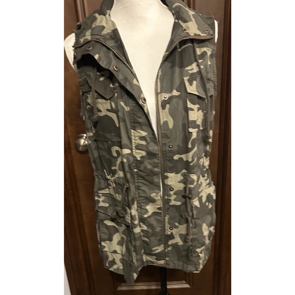 Active USA Olive Camo Utility Vest Hooded Sleeveless Jacket M Military Style